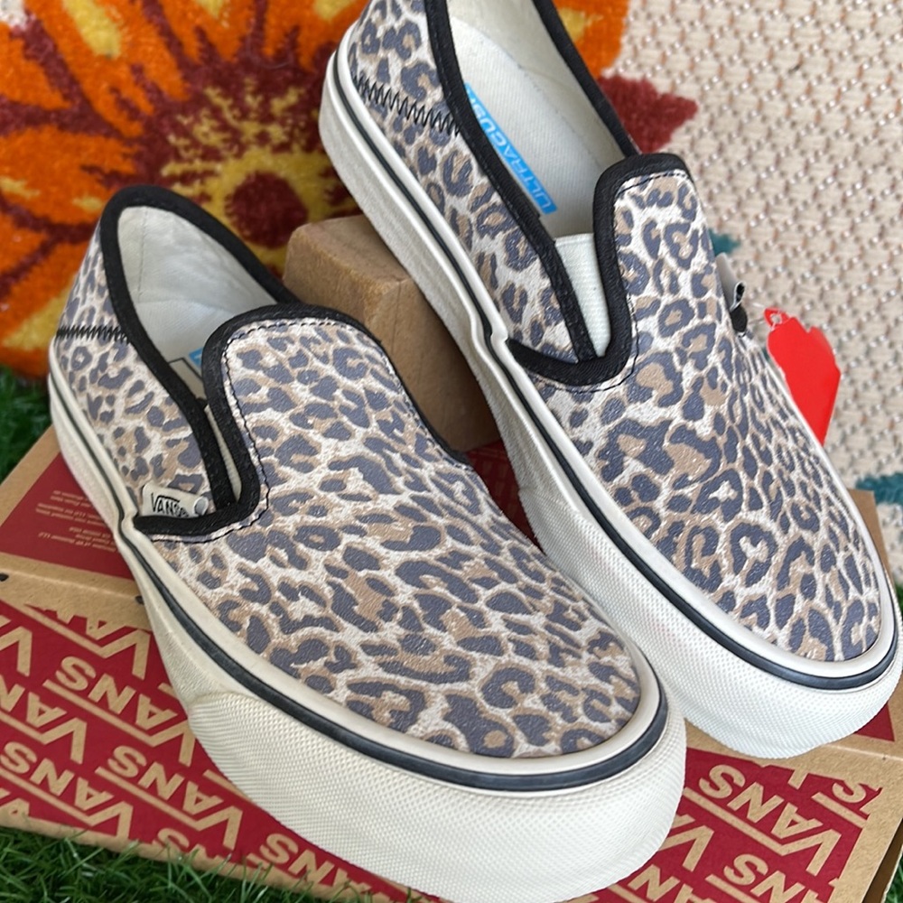 Vans Slip On Sf Cheetah White Cap Gray/Black Surf WMNS sneakers - Picture 7 of 16